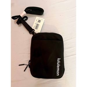 NWT lululemon athletica Easy Access Crossbody Bag In Black